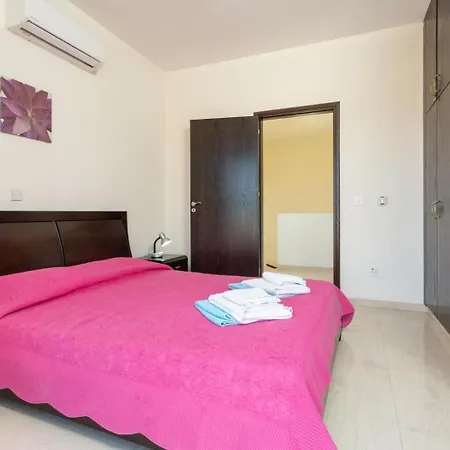 Villa Fortuna Polis